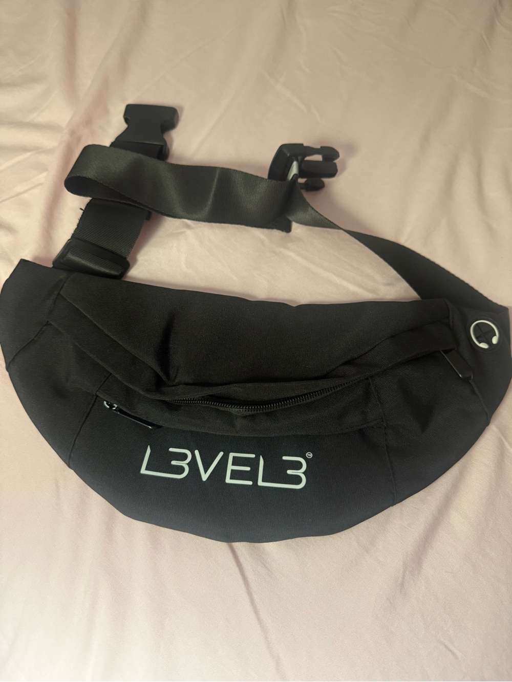 Black Men’s Level 3 Barber Waist Bag - Sleek Crossbody Belt Bag